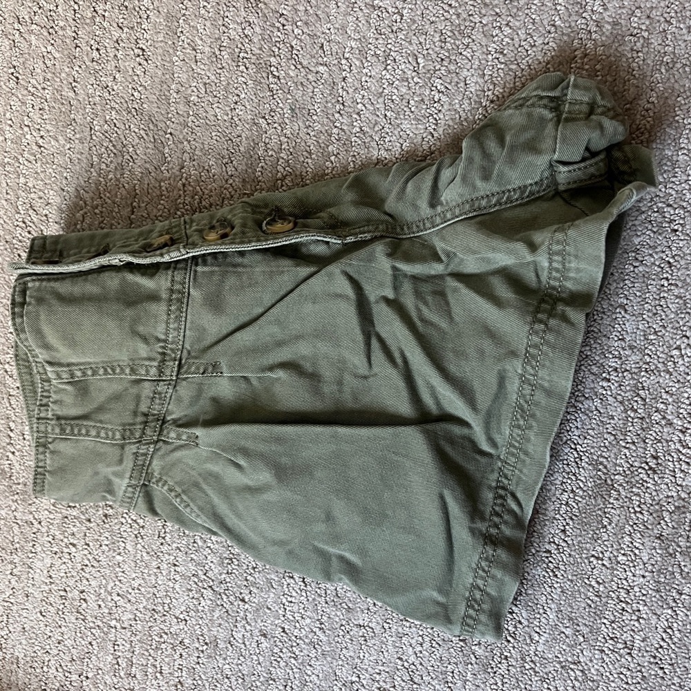 forever 21 - Olive green shorts size M - Picture 5 of 5